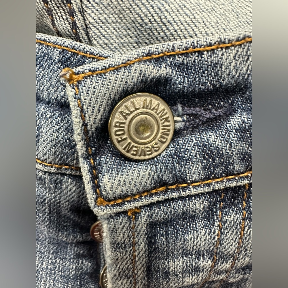 7 For All Mankind - Picture 6 of 10